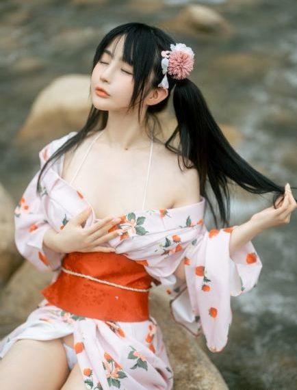 各种玩小处雌女视频_BD国语高清迅雷在线观看